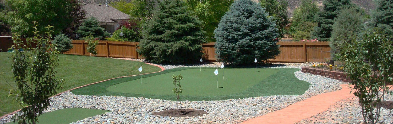 Why add an Artificial Turf Putting Green in Your Backyard