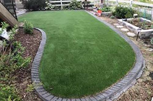 Read more about the article Castle Rock Conserving Water for New Homes – Artificial Turf Solution